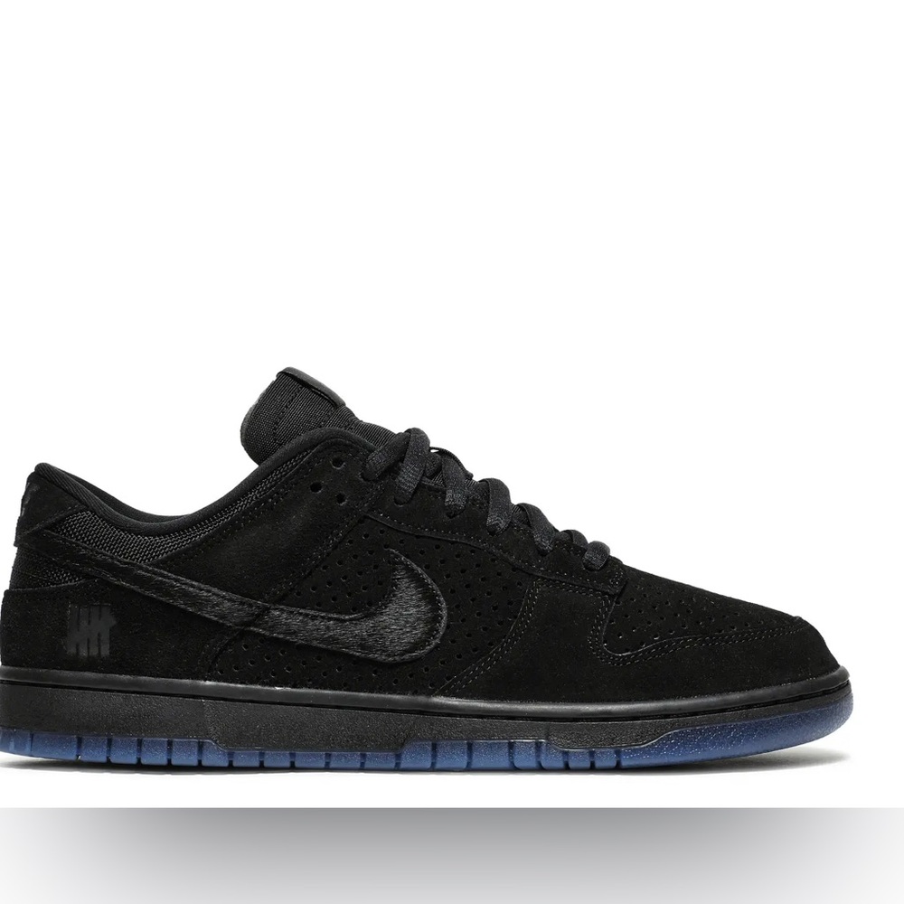 UNDEFEATED AIR FORCE ONE DUNKS.